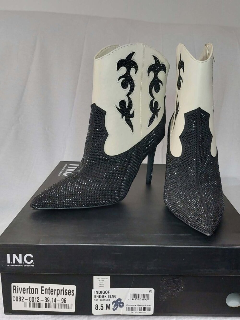 I.N.C. International Concepts Indigo Embellished Cowboy Booties NIB Sz 8.5 Glam